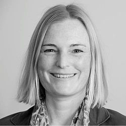 Marion Strobel